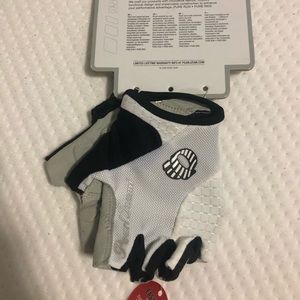 Pearl Izumi women’s fingerless elite gel glove